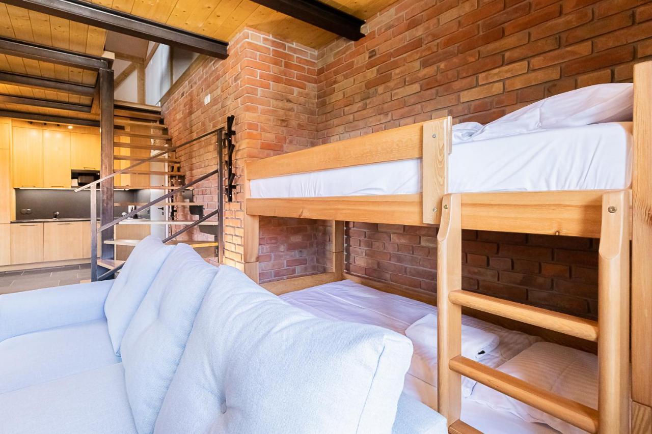 Rentplanet - Apartament Warynskiego ชกลาร์สกา ปอเรมบา ภายนอก รูปภาพ