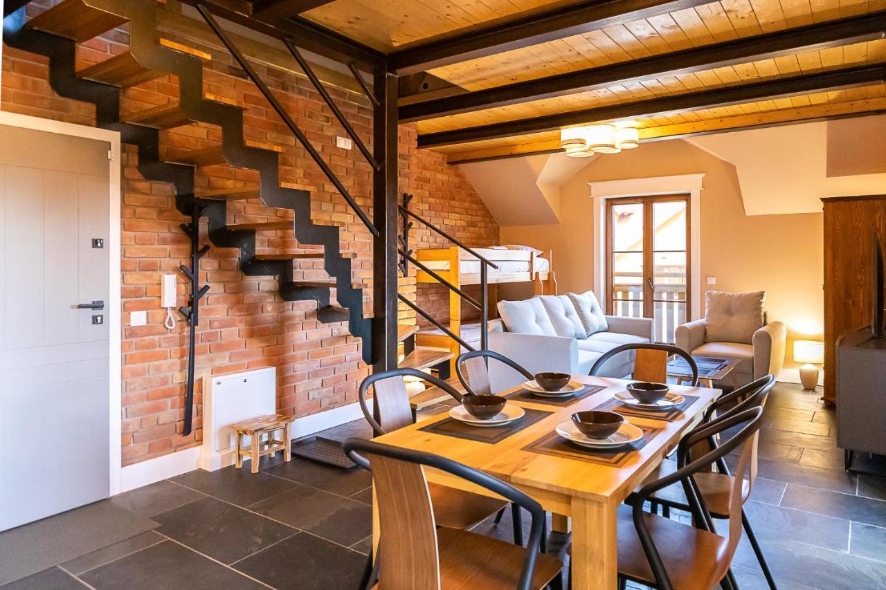 Rentplanet - Apartament Warynskiego ชกลาร์สกา ปอเรมบา ภายนอก รูปภาพ
